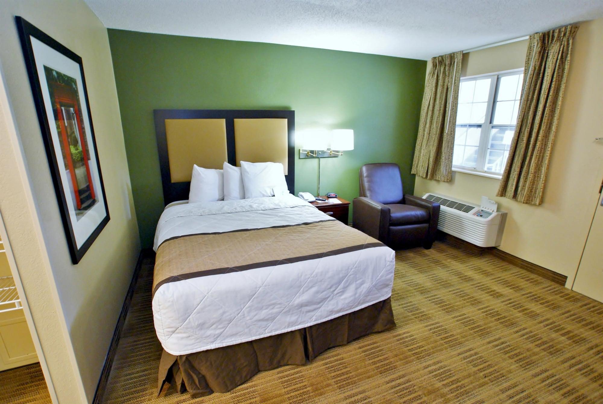 Hotel Mainstay - Cedar Bluff