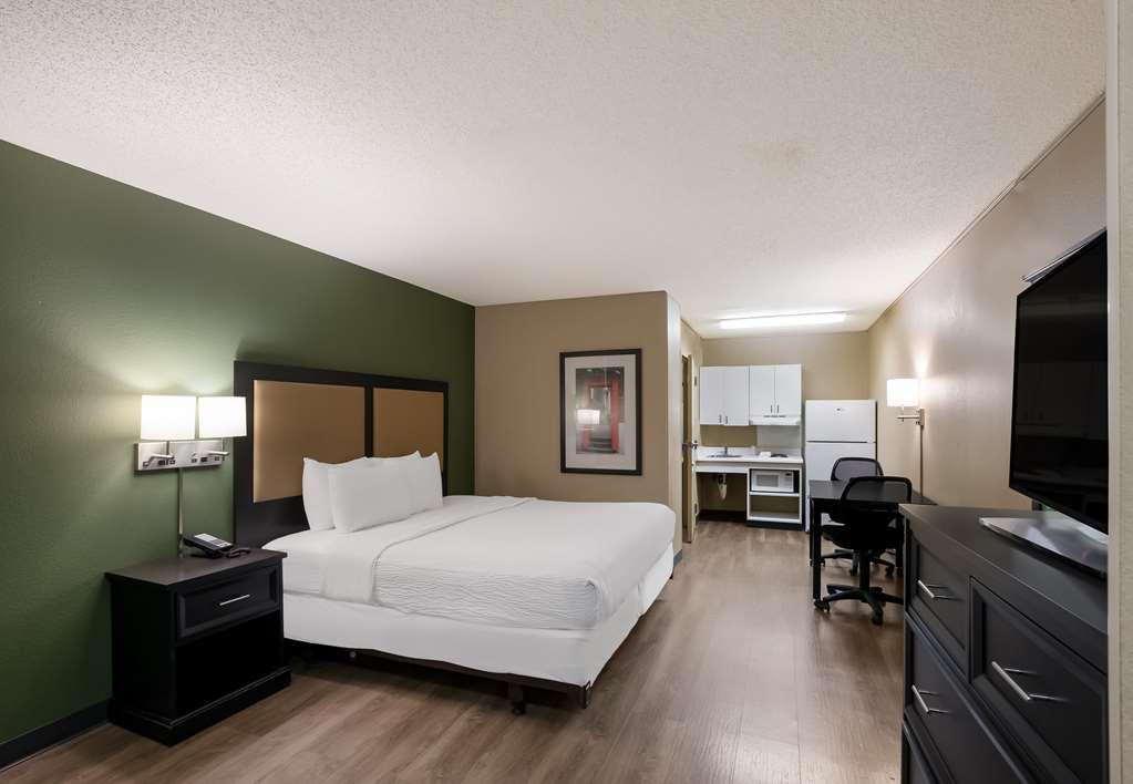 Mainstay - Cedar Bluff 2* Knoxville